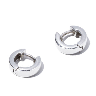 hold hoop pierce