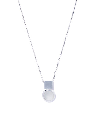 palette pearl necklace