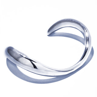 curvy bangle